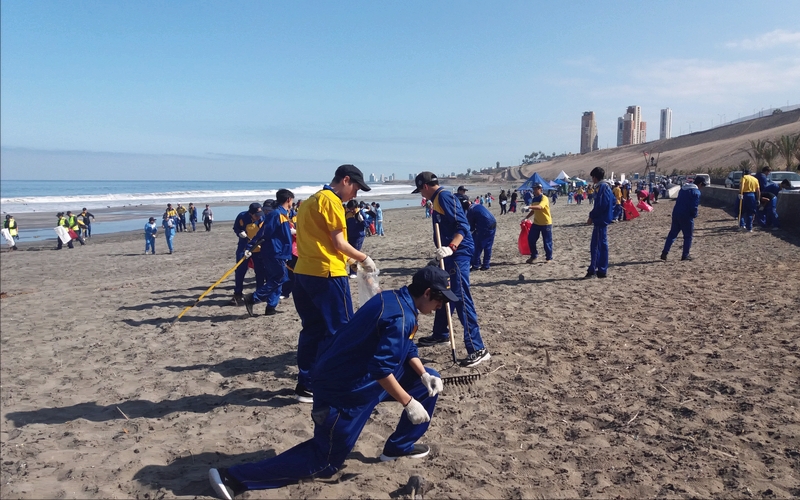 Exitoso Día Internacional de Limpieza de Playas en Iquique