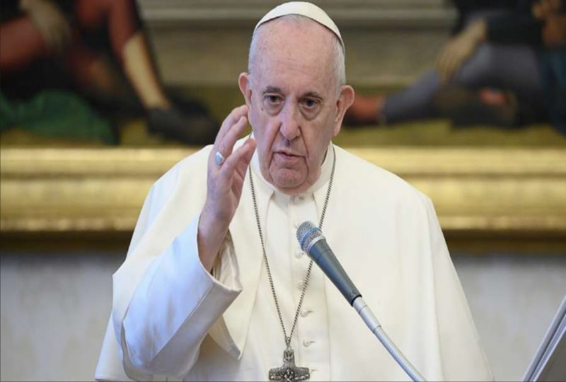 Papa Francisco pide rezar por Líbano tras grave explosión en Beirut