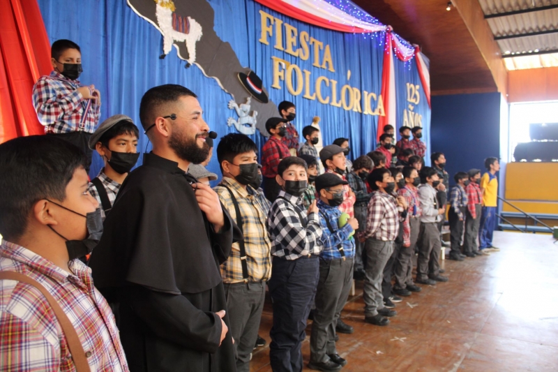 Colegio Don Bosco de Iquique celebra fiestas patrias con muestra folclórica